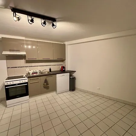 Maison En Triplex Proche Centre-ville Ferienhaus