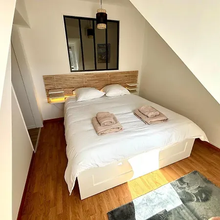 Maison En Triplex Proche Centre-ville Ferienhaus *