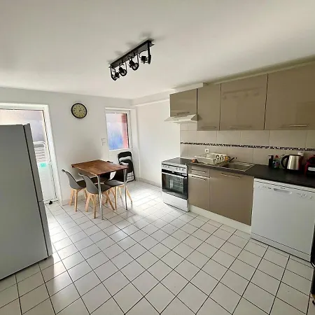 Maison En Triplex Proche Centre-ville