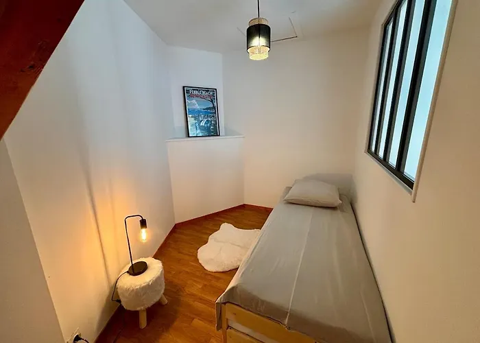 Dom wakacyjny Maison En Triplex Proche Centre-Ville